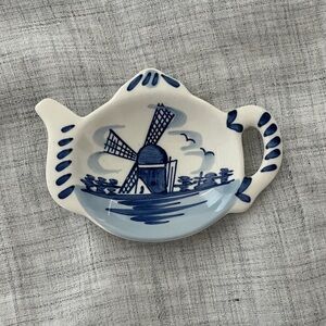 Vintage Delft Blue hand painted tea bag holder